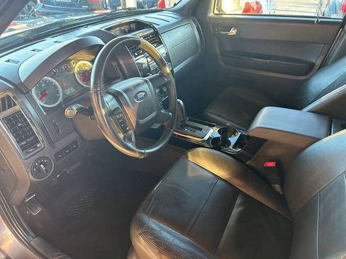 Used 2010 Ford Escape Limited FWD image 15
