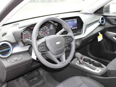 New 2026 Chevrolet Trax LS image 13