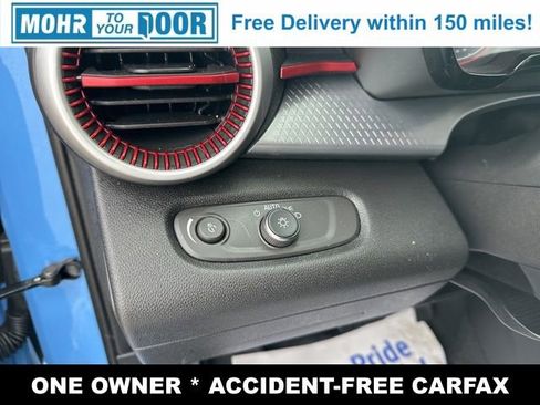 Used 2024 Chevrolet Trax RS w/ Sunroof Package image 21