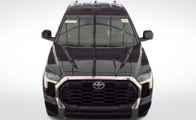 Used 2025 Toyota Tundra SR5 w/ TRD Off-Road Premium Package AWD/4WD image 9