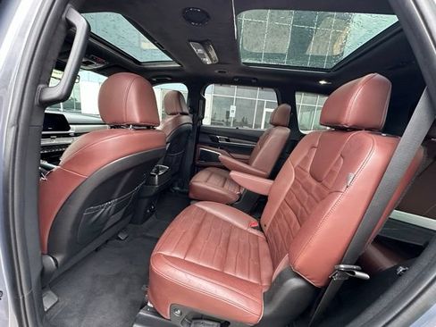 Used 2024 Kia Telluride SX Prestige AWD/4WD image 17