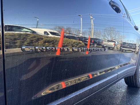 New 2025 Jeep Grand Cherokee L Limited image 6