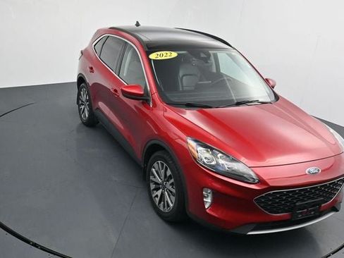 Certified 2022 Ford Escape Titanium w/ Class II Trailer Tow Package AWD/4WD image 21