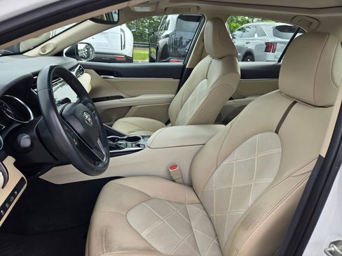Used 2018 Toyota Camry XLE w/ Audio Package FWD image 22