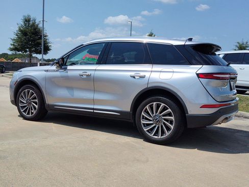 Used 2023 Lincoln Corsair Reserve w/ Equipment Group 202A FWD image 4