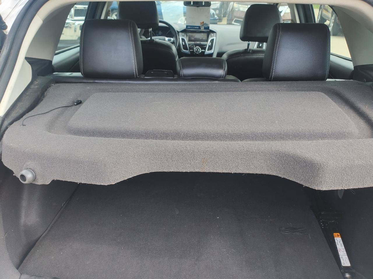 Used 2014 Ford Focus Titanium FWD image 11