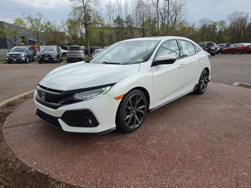 Used 2018 Honda Civic Sport Touring image 1