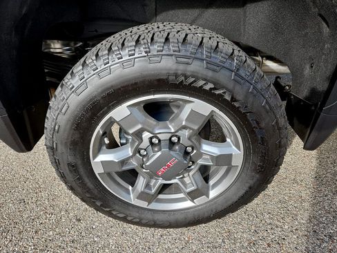 New 2026 GMC Sierra 2500 SLT w/ SLT Premium Package AWD/4WD image 35