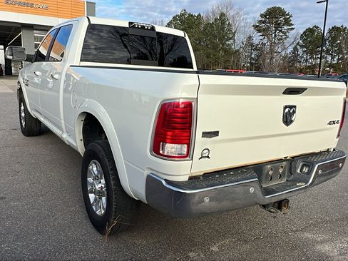 Used 2018 RAM 3500 Laramie image 10