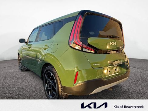 Used 2023 Kia Soul EX image 3