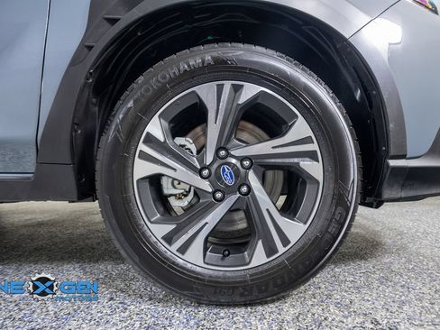 Used 2025 Subaru Crosstrek 2.5i Premium AWD/4WD image 42