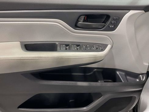 Used 2024 Honda Odyssey EX-L image 18