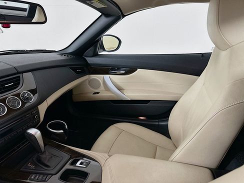 Used 2011 BMW Z4 sDrive30i RWD image 23