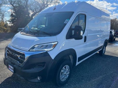 New 2025 RAM ProMaster 2500 w/ Quick Order Package 22G SLT image 4
