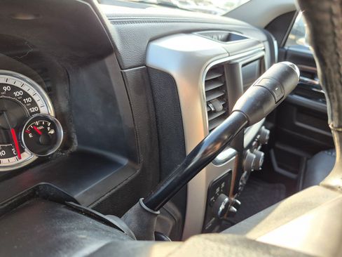 Used 2016 RAM 2500 Laramie w/ Convenience Group AWD/4WD image 26