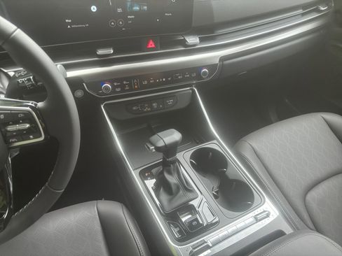 New 2026 Kia Carnival SX w/ SX Dark Edition Package FWD image 28