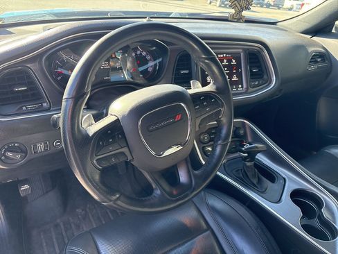Used 2018 Dodge Challenger GT image 4