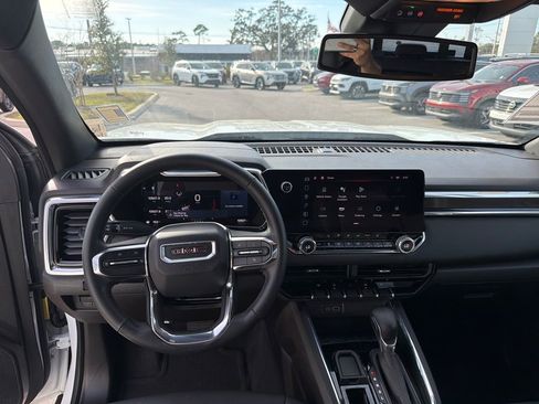 Used 2024 GMC Canyon Elevation w/ Elevation Premium Package image 25
