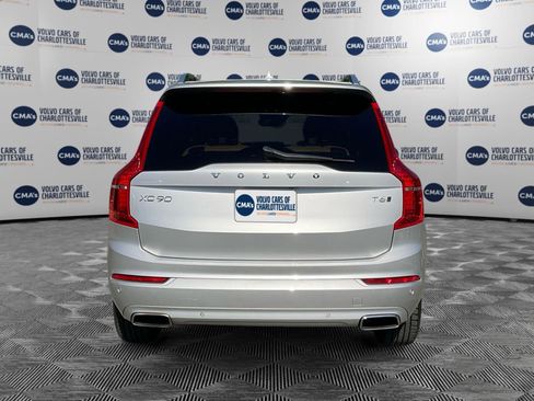 Used 2018 Volvo XC90 T6 Momentum w/ Convenience Package AWD/4WD image 4