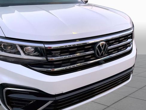 Used 2023 Volkswagen Atlas Cross Sport SEL Premium R-Line AWD/4WD image 25