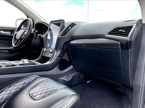 Used 2024 Ford Edge Titanium AWD/4WD image 14
