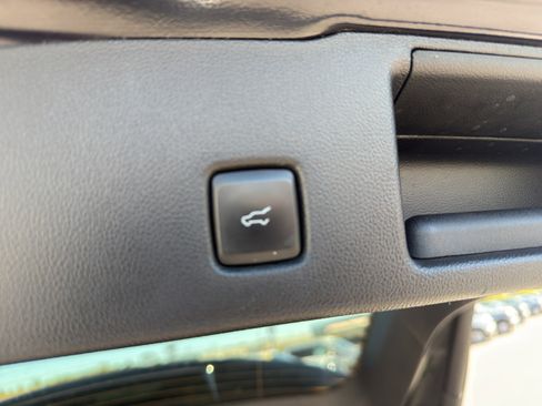 Certified 2021 Ford Escape SEL image 18