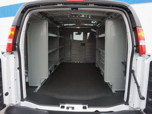 New 2025 Chevrolet Express 2500 w/ Driver Convenience Package RWD image 17