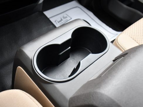 Used 2011 Ford F150 XLT w/ XLT Convenience Pkg image 31