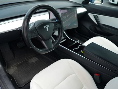 Used 2019 Tesla Model 3 Standard Range Plus RWD image 6