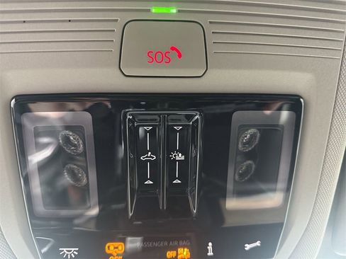 New 2026 Volkswagen Atlas SE image 12