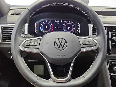 Certified 2023 Volkswagen Atlas Cross Sport SE w/ Black Wheel Package AWD/4WD image 21