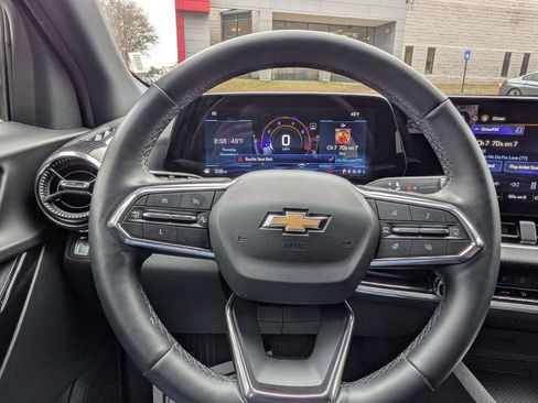 Used 2025 Chevrolet Equinox LT image 15