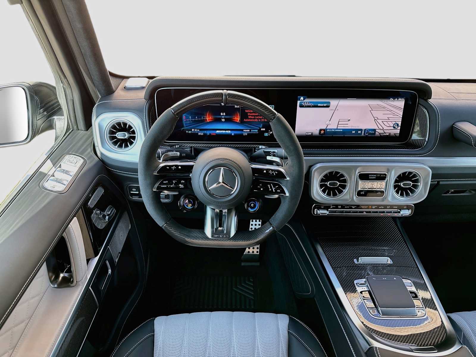 Used 2027 Mercedes-Benz G 63 AMG 4MATIC image 24
