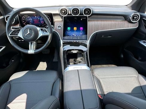 Certified 2025 Mercedes-Benz GLC 300 4MATIC image 12
