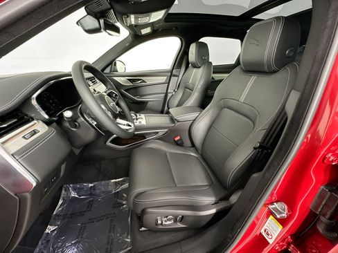 Certified 2026 Jaguar F-PACE R-Dynamic S AWD/4WD image 19