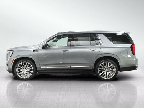 Used 2025 GMC Yukon Denali w/ Denali Reserve Package AWD/4WD image 2