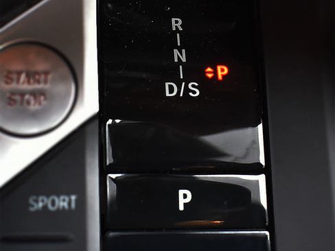 Used 2023 BMW 330e xDrive w/ Premium Package image 23