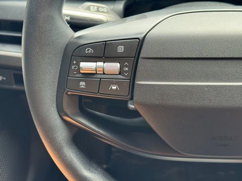 Used 2025 Kia K4 FWD image 19