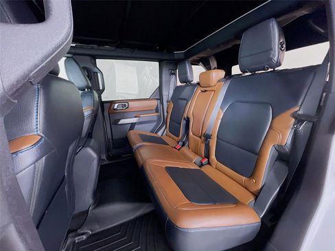 Used 2023 Ford Bronco Outer Banks image 28