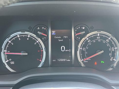 Used 2020 Toyota 4Runner Limited RWD image 21