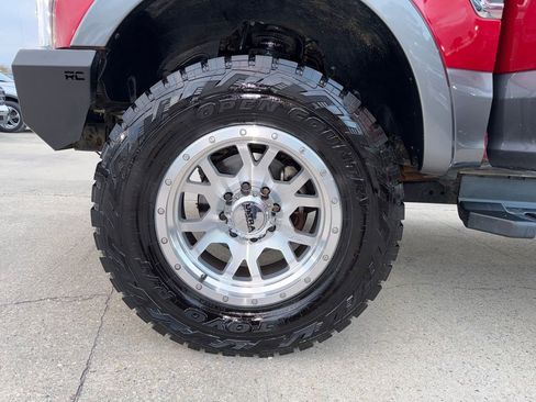 Used 2021 Ford F250 Lariat w/ Lariat Ultimate Package image 28