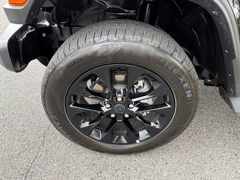 Certified 2025 Jeep Wrangler Unlimited Sahara AWD/4WD image 13