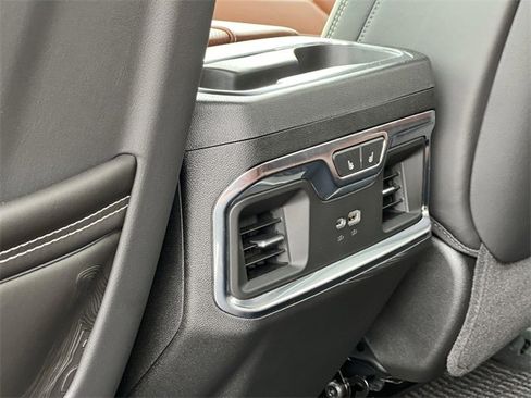 New 2026 GMC Sierra 2500 Denali Ultimate w/ Max Trailering Package image 27
