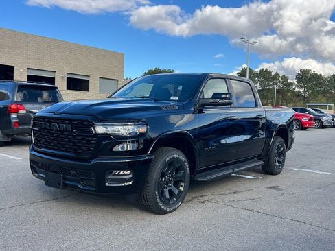 New 2026 RAM 1500 2WD Crew Cab image 2