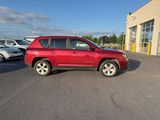 Used 2016 Jeep Compass Latitude image 4