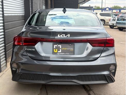 Used 2024 Kia Forte LXS FWD image 9