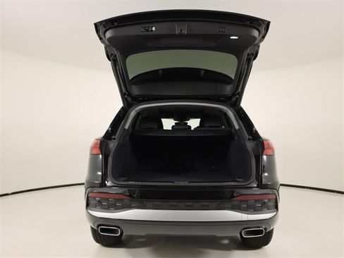 New 2025 Audi Q5 Premium Plus image 24