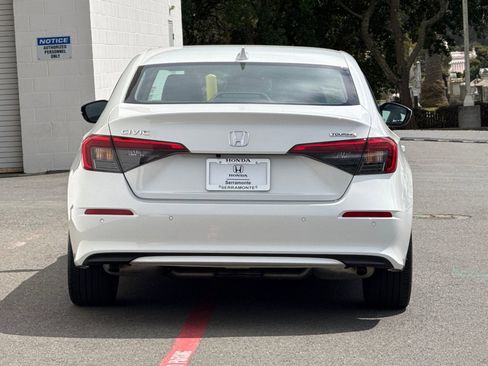 Used 2024 Honda Civic Touring image 10