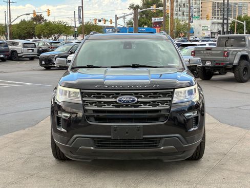 Used 2019 Ford Explorer XLT w/ Equipment Group 202A FWD image 10