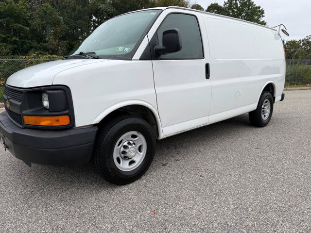 Used 2015 Chevrolet Express 2500 RWD image 1